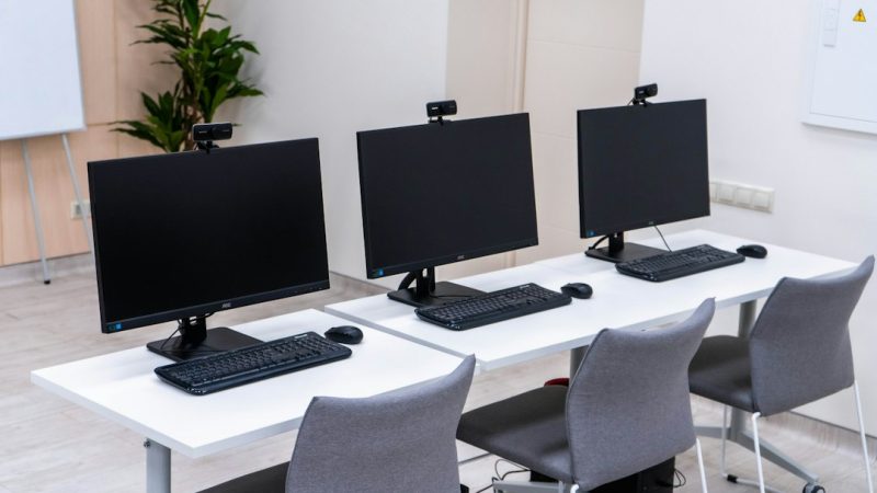 VLAN Aziendali: Segmentare la Rete per Sicurezza